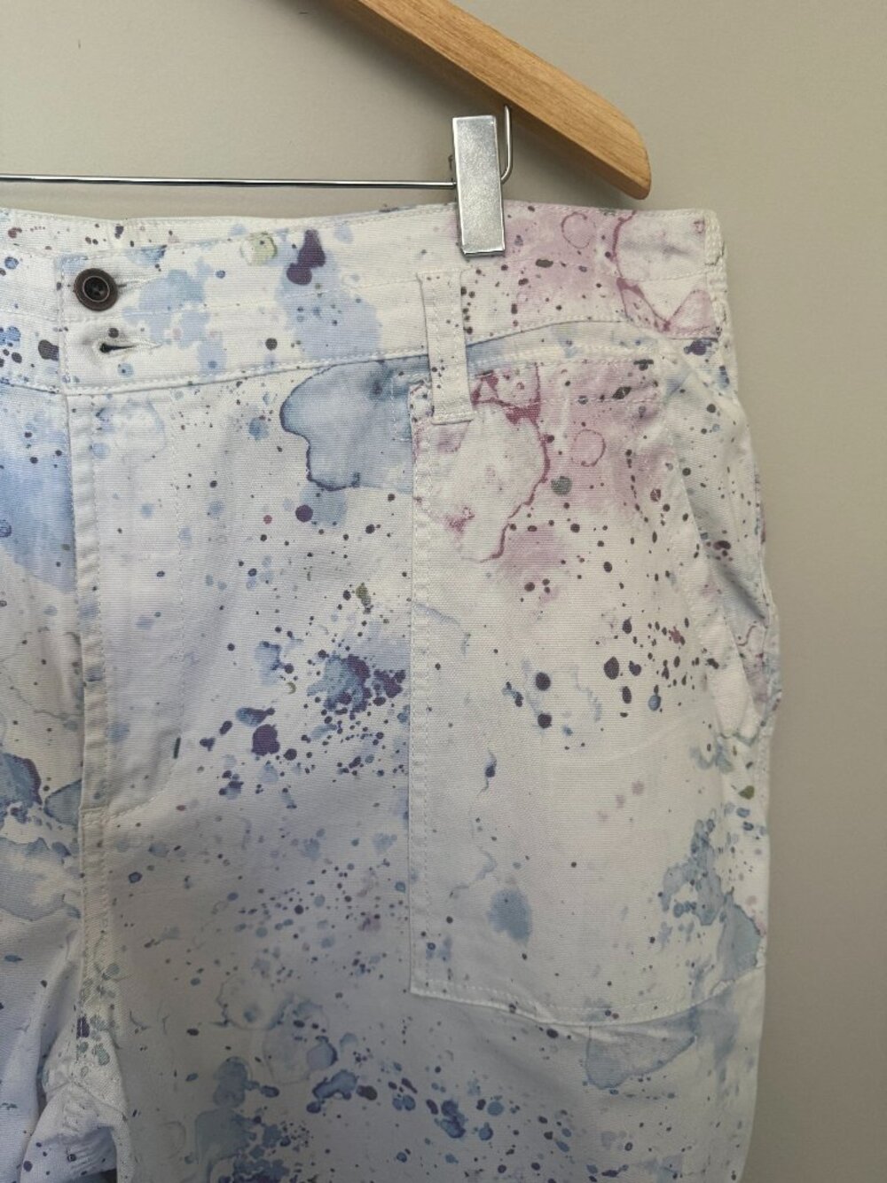 Like new - Anthropology White/Paint Splatter Jeans. Size 18W - Picture 3 of 5